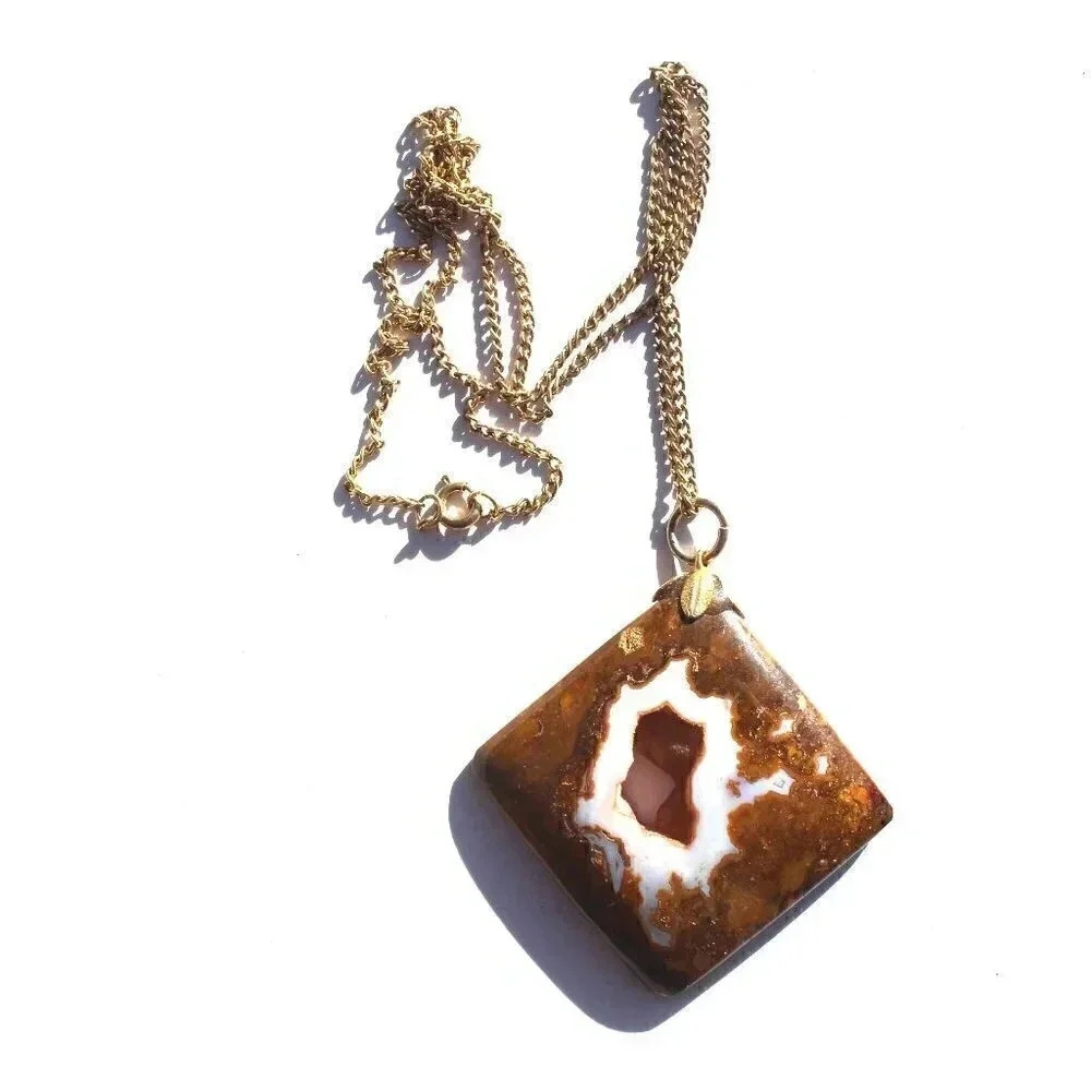 Vintage Gemstone (Agate Stone Geode Crystal) Necklace Pendant Jewelry